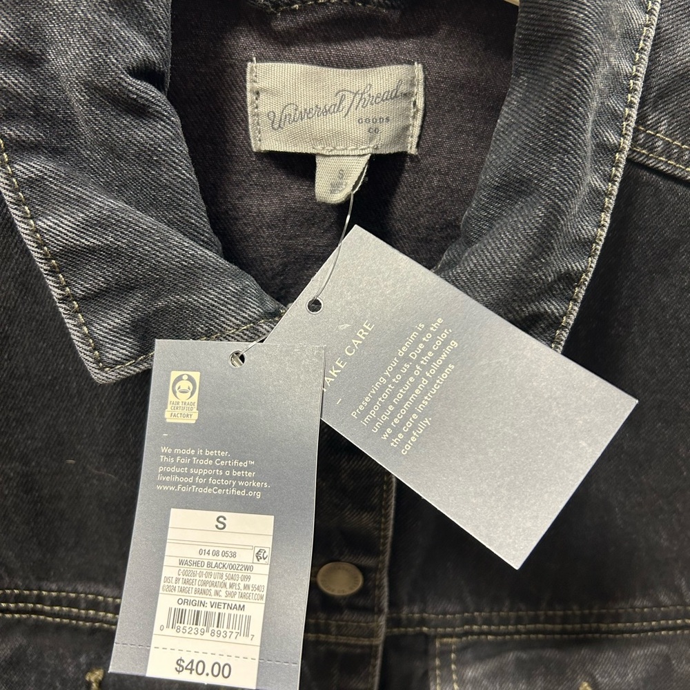 New Universal Thread Women's Washed Black Denim Jacket Size Small NWT - Picture 4 of 4